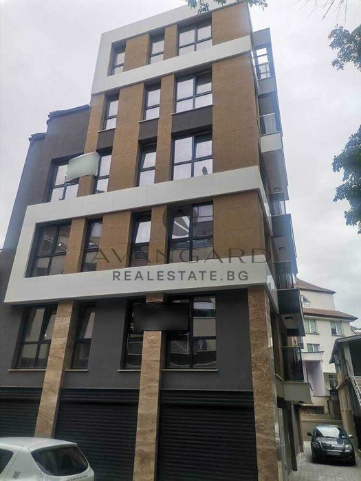 Продава се Тристаен апартамент в Пловдив, Център - 87 кв.м за 1868 €/кв.м - Снимка #12