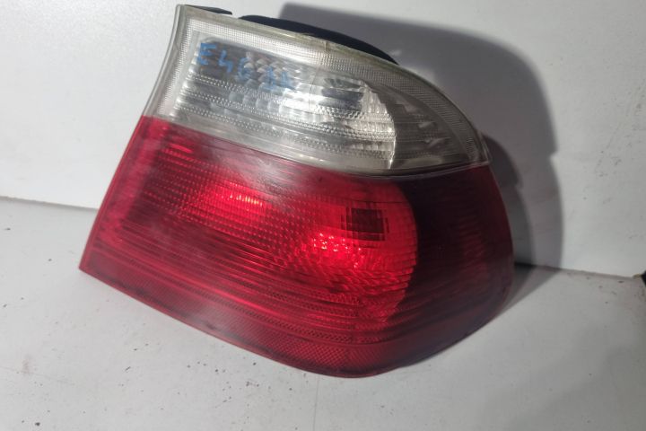Lampa / Tripla stop dreapta pe aripa BMW Seria 3 E46