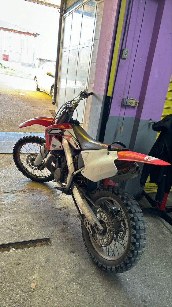 Honda cr250 cross