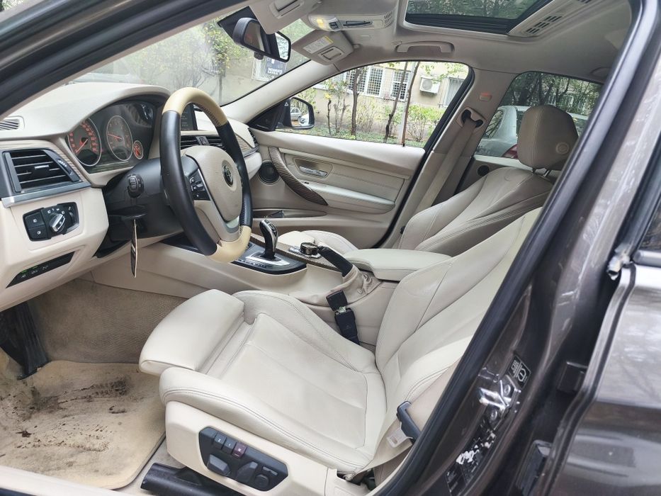 BMW Seria 3 F30 320d Full Option Automat