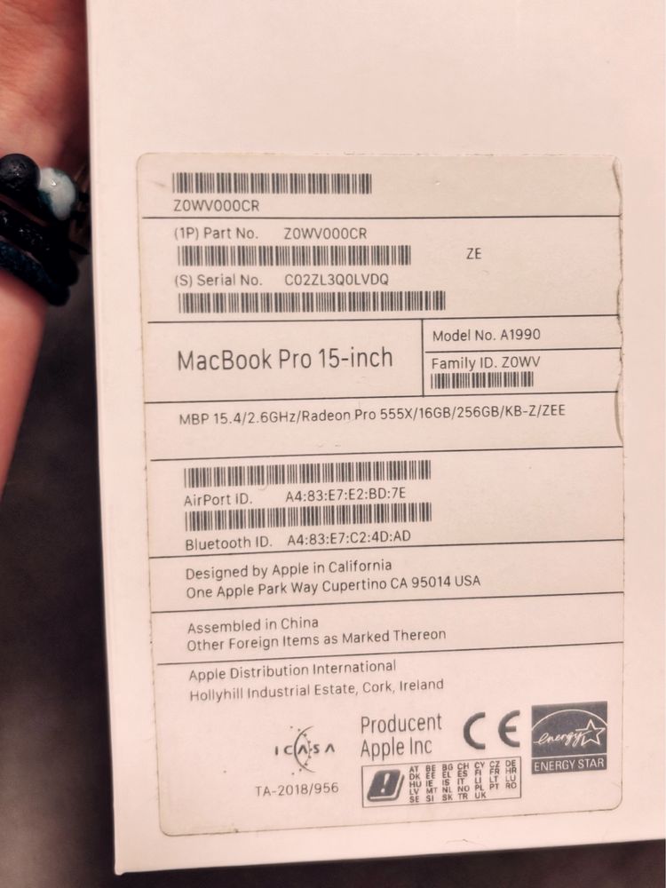 Vand MacBook Pro (15 inchi, 2019)