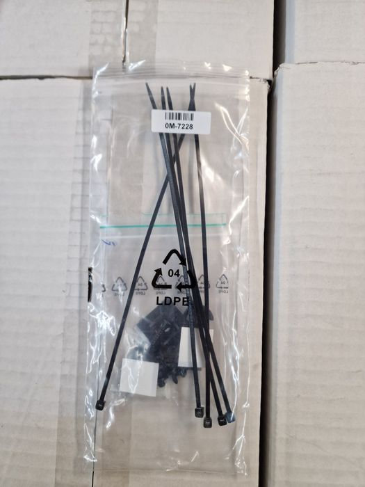 APC AP9335TH Temperature & Humidity Sensor – сензор за темп и влажност