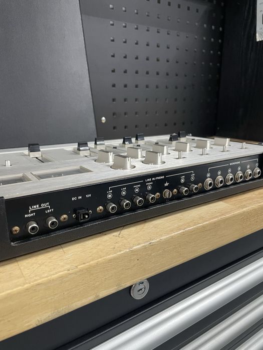 Preamplificator mixer akai mm-62