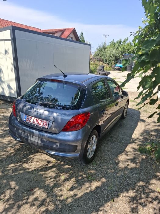 Peugeot 2007/Motor 1.4 Benzină/An 2010