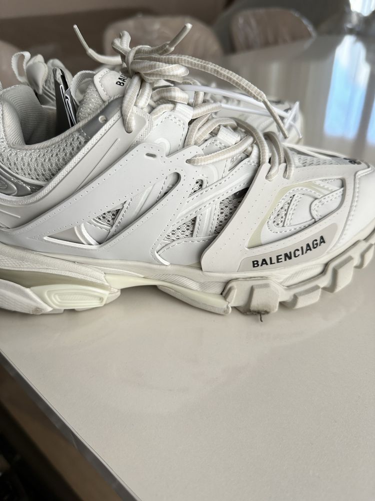 Balenciaga track 38 НАЛИЧЕН 219лв