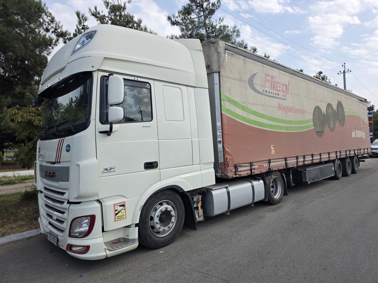 DAF XF EURO 6 + FLIEGL прицеп Сотилади