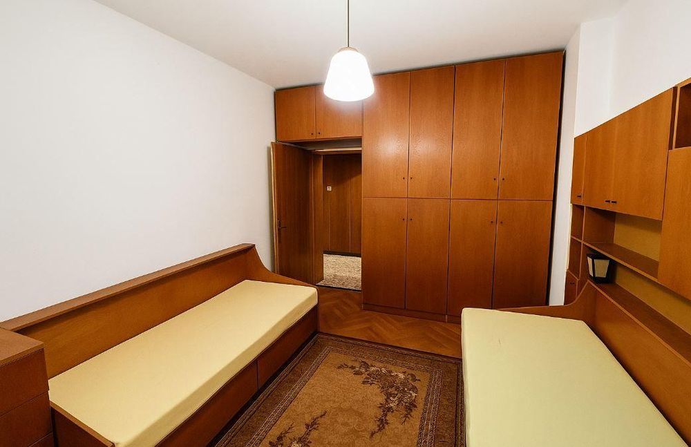 Многостаен апартамент в района на Център!