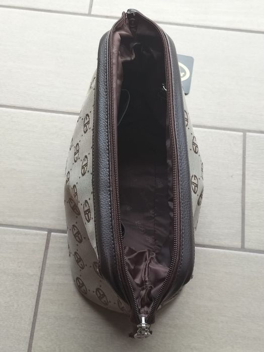 Borsetă de cosmetice Bon Gout