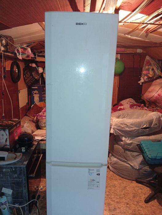 Продам холодильник веко