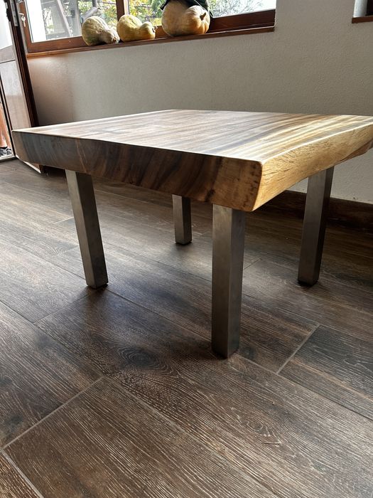 Холна маса, ръчна изработка от екзотично дърво Суар