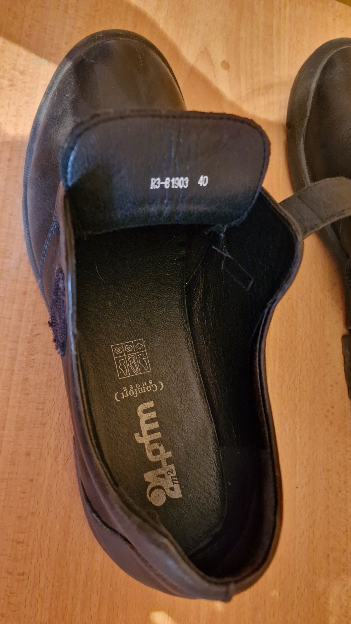Продам женскую обувь, р-р 39