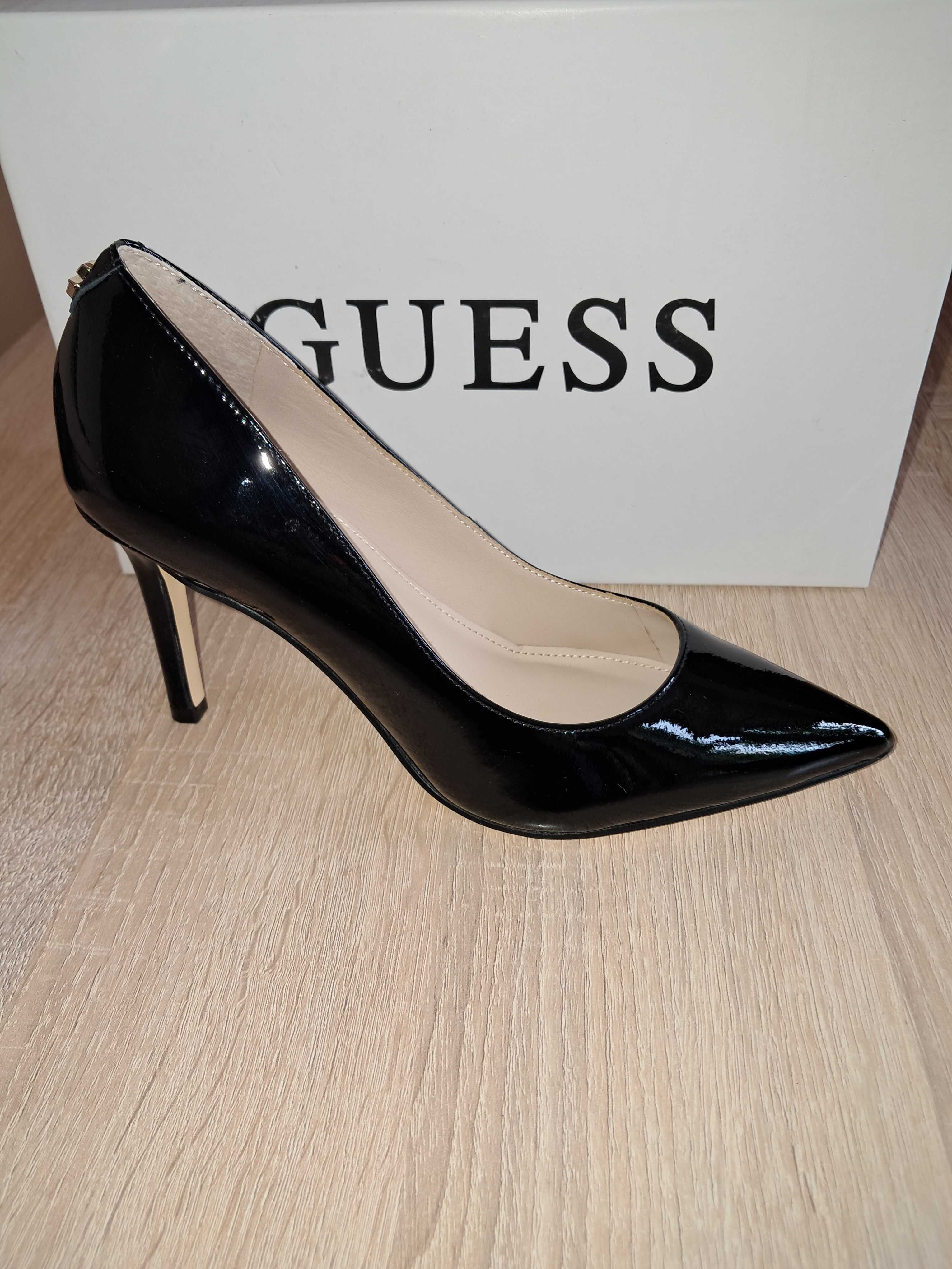 GUESS елегантни обувки