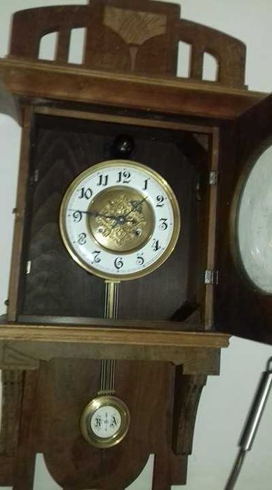 Ceas de perete    .