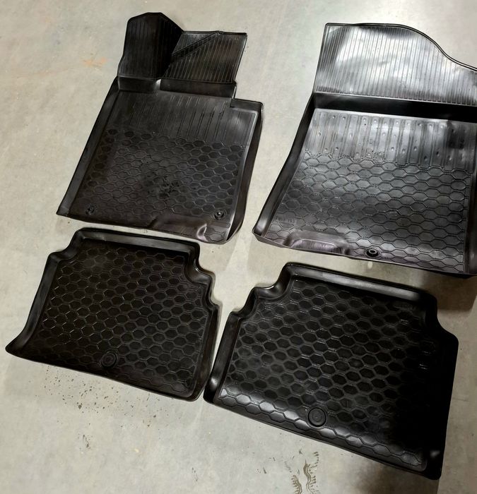 Продам полики на соната