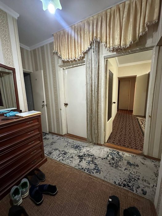 Мирабадский р-н Куйлюк массив 3 4/3/4 Билимдон маххаля 77серия кирпич