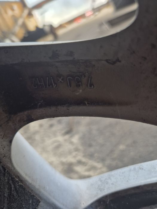 Vand ajnte originale Skoda Superb R17