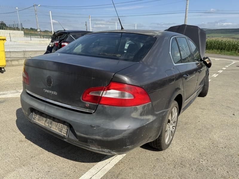 Bara spate cu senzori de parcare Skoda Superb 2 (2008-2013)