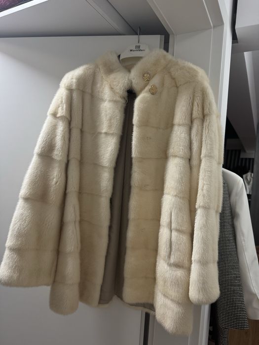 Haina de blana de vizon