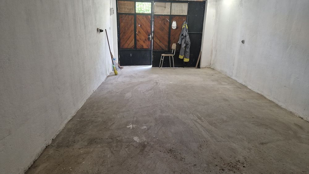 Гараж в кв.струмско ул.Броди