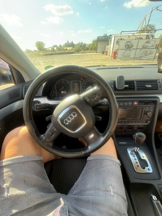 Vând Audi A4 S line