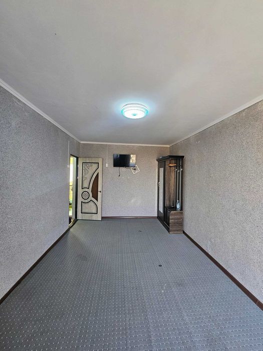 1 хоналик квартира 4-каватдан сотилади.Ор: Крытый Военкомат