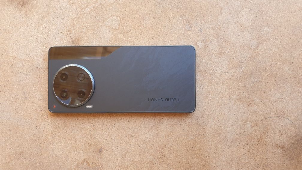 TECNO CAMON 30 yangi
