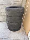 Cauciucuri de iarna 215 50 R17