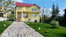 Casa cu 6 camere, 400 mp, 1000 mp curte, piscina, zona Eugen Ionesco