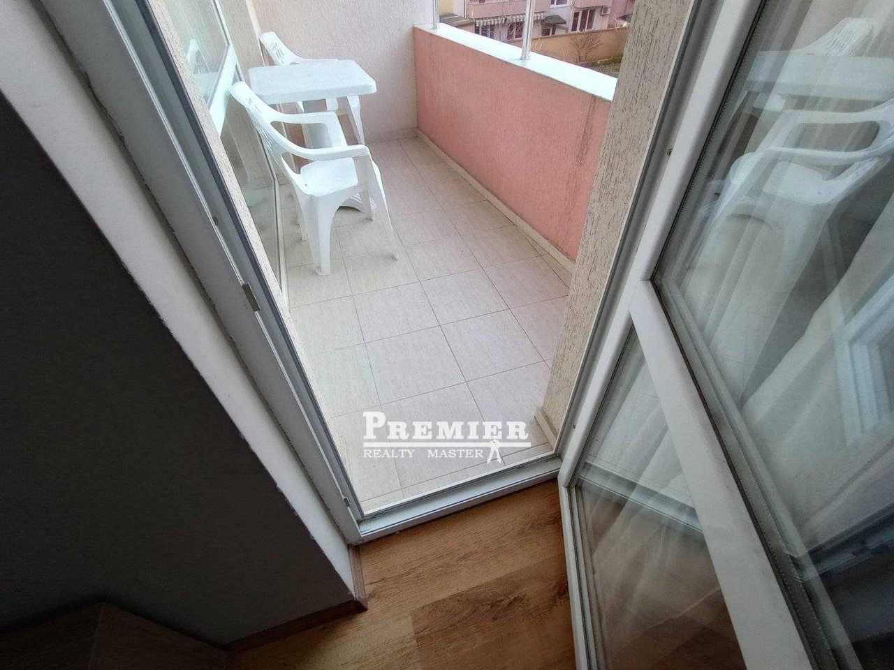 Продава се Двустаен апартамент в Поморие - 61 кв.м за 1558 €/кв.м - Снимка #7