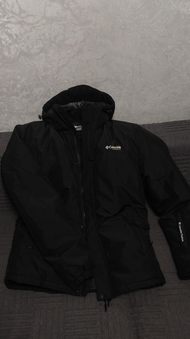 Продам новую куртку