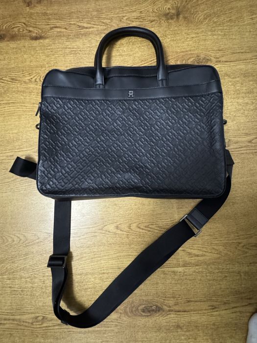 Geanta Tommy Hilfiger originala