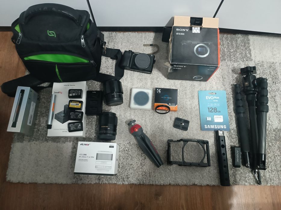 Kit Video Complet Sony a6300 4K + Obiective + trepiede + accesorii