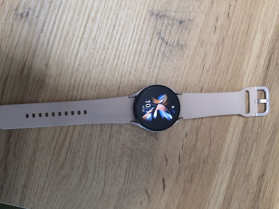 Часовник Samsung galaxy watch 4