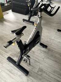 Bicicleta Indoor Spinning Technogym Group Cycle