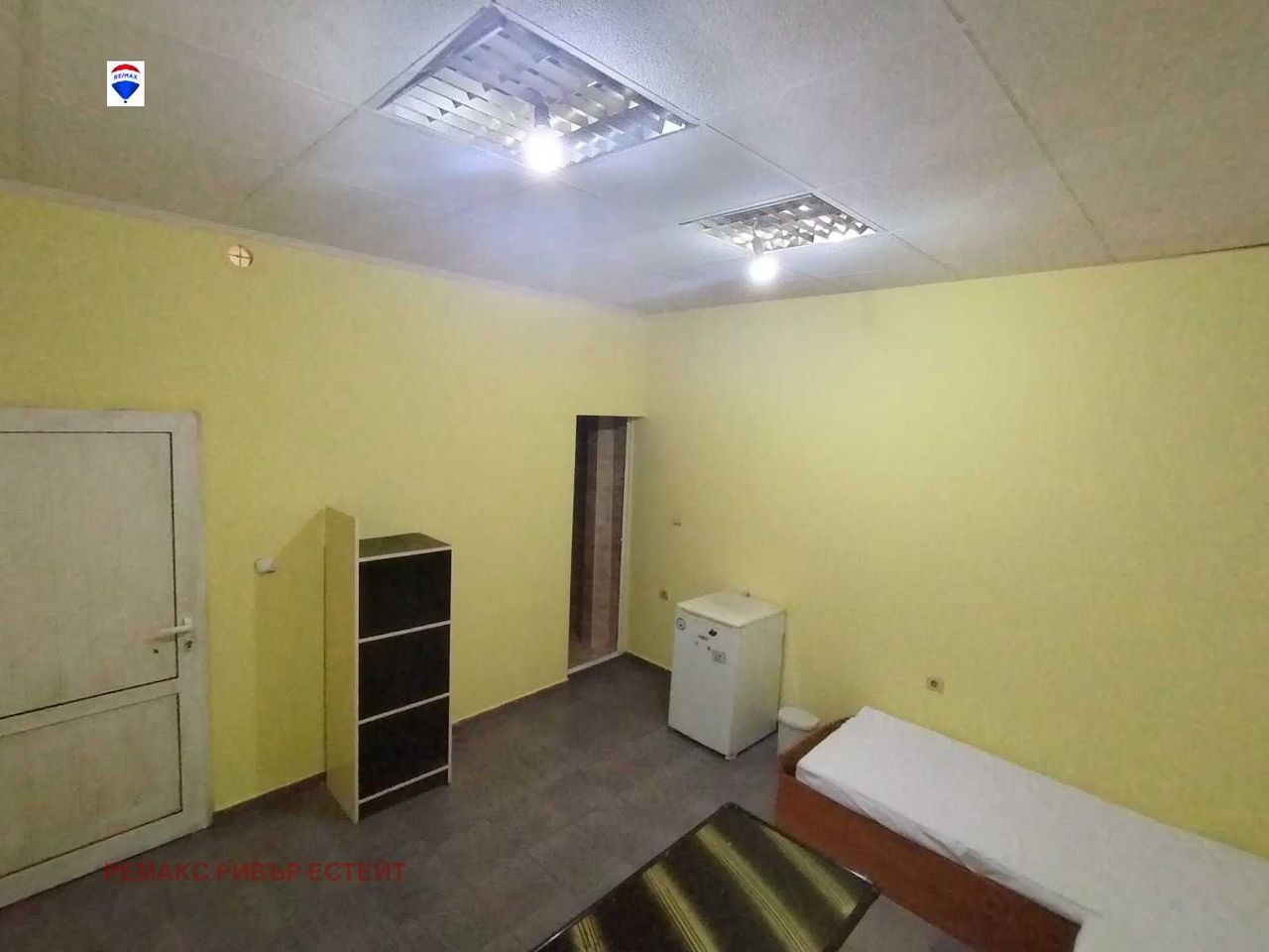 Дава се под наем  в Русе, Хъшове - 28 кв.м за 102 € - Снимка #2