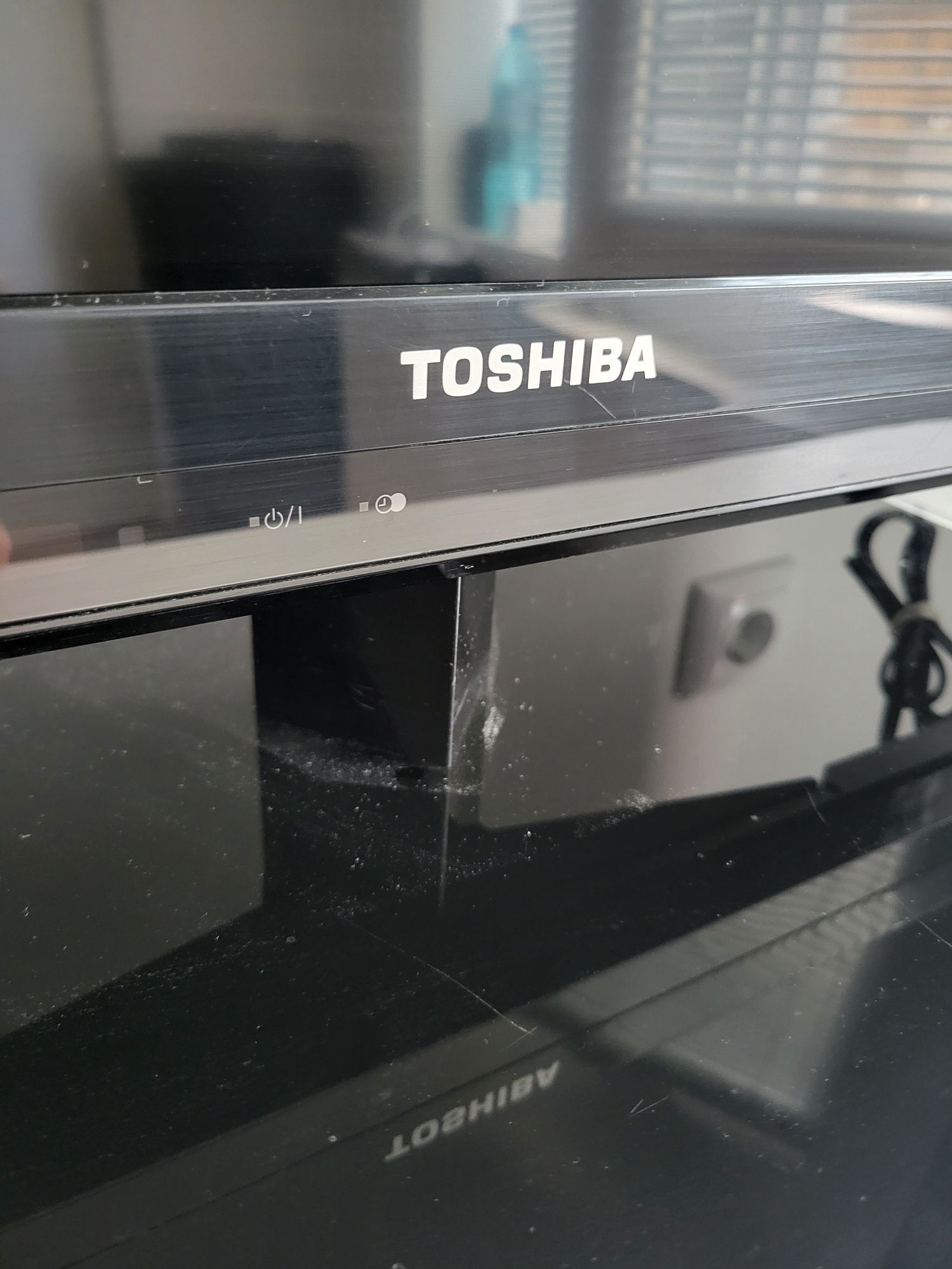 Телевизор Toshiba 42 инча