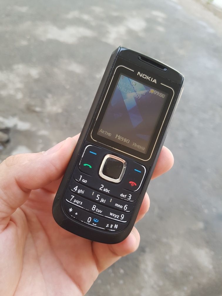 Nokia 1680 classic sotladi uz imeya otkan
