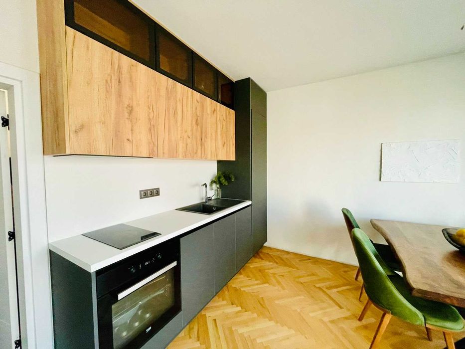 Продава се Тристаен апартамент в Пловдив, Кючук Париж - 60 кв.м за 2000 €/кв.м - Снимка #9