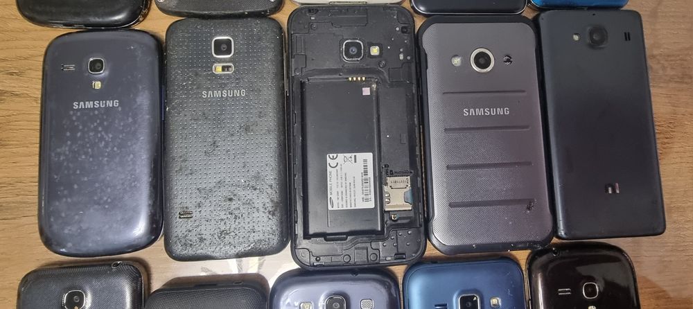 Смартфони Samsung за части