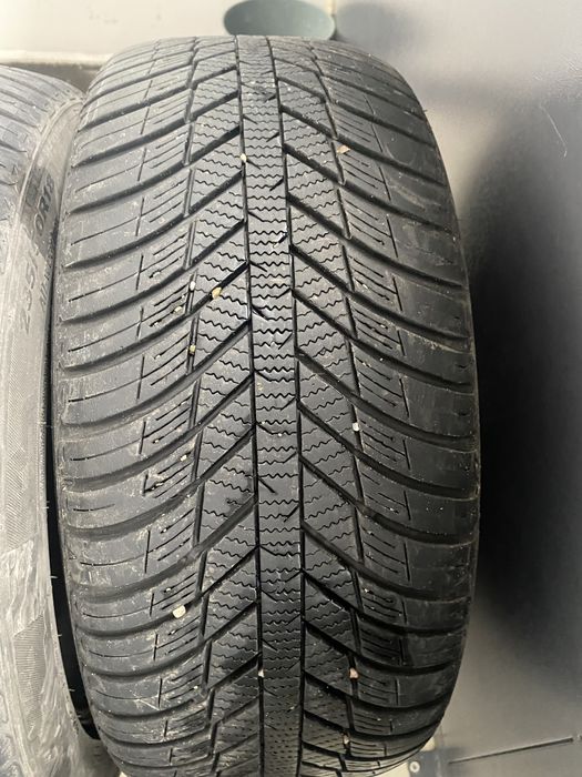235/50/18 Nexen Nblue 4 season, ДОТ 2920
