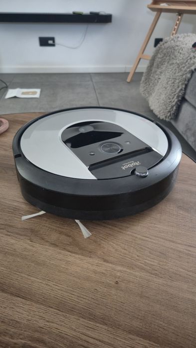 Прахосмукачака робот I robot i7 +