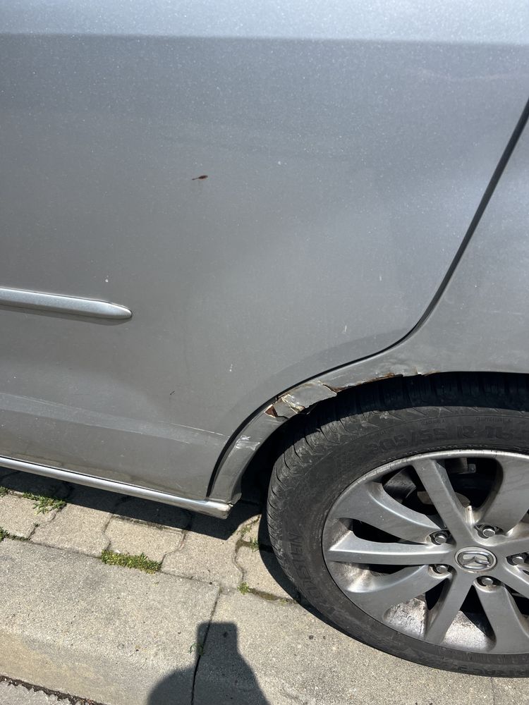 Vand mazda 5 cu 7 locuti