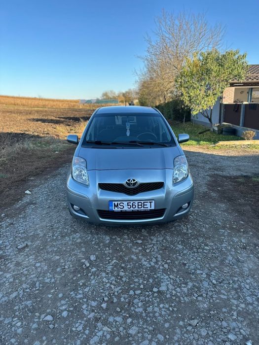 Toyota Yaris automata 1.3 benzina