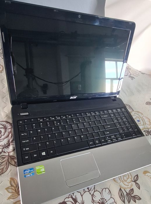 Laptop pentru piese.