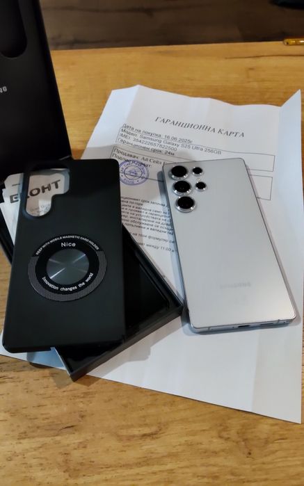 Samsung S25 Ultra-перфектен