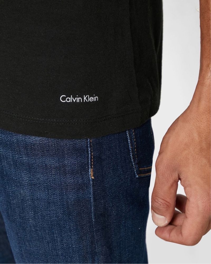 Calvin Klein оригинал черные и белые размер S, M