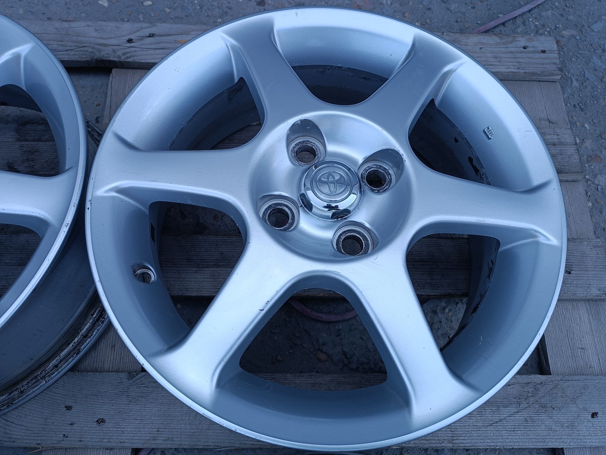 Лети джанти 15ки 4х100 Toyota
