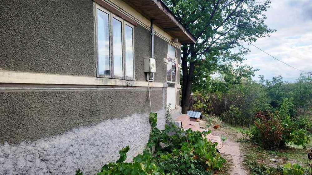 Proprietate în zonă de deal - comuna Zărnești, la 20km de orașul Buzău