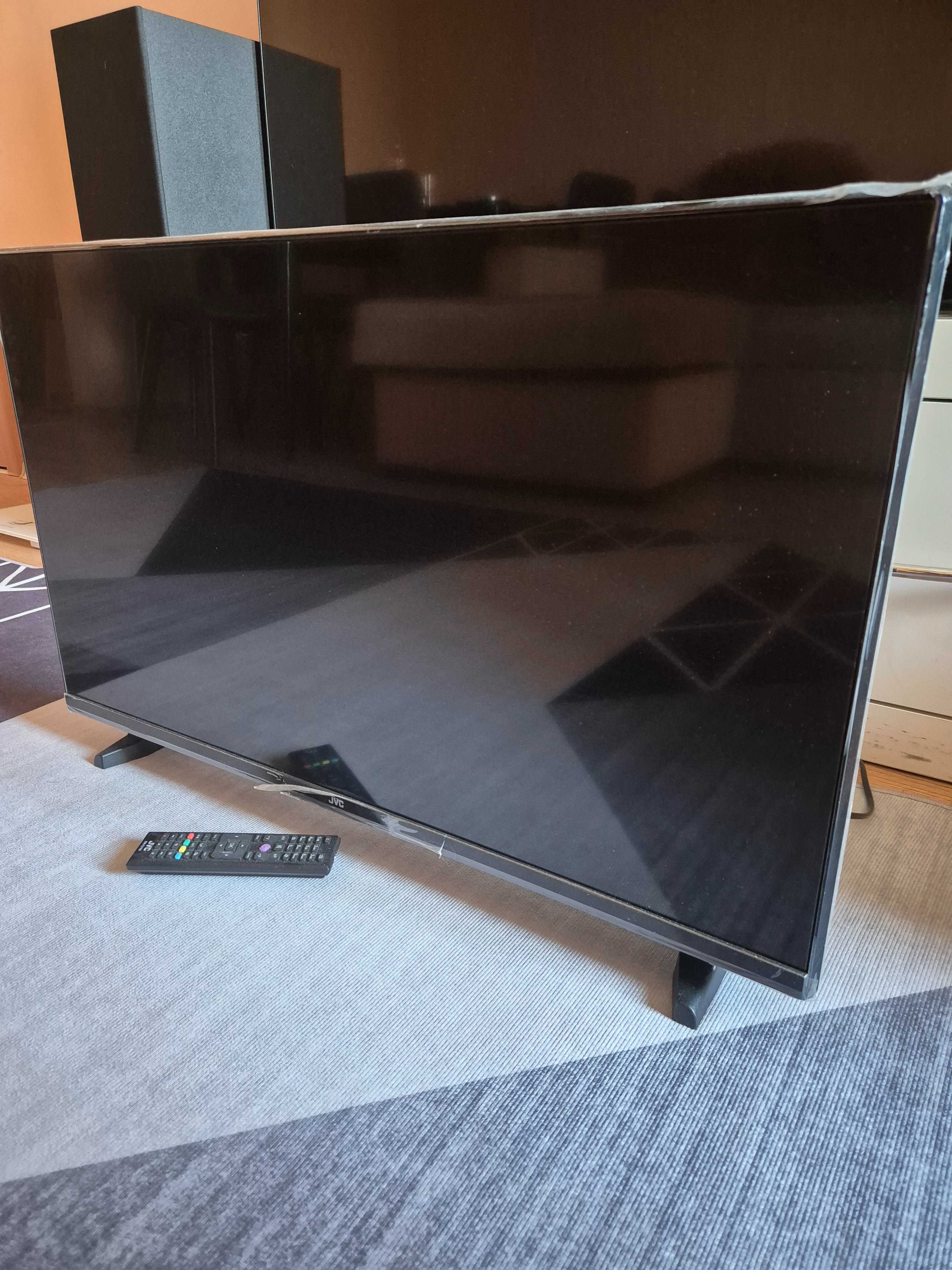 Телевизор JVC 32 инча ОЩЕ С ГАРАНЦИЯ!