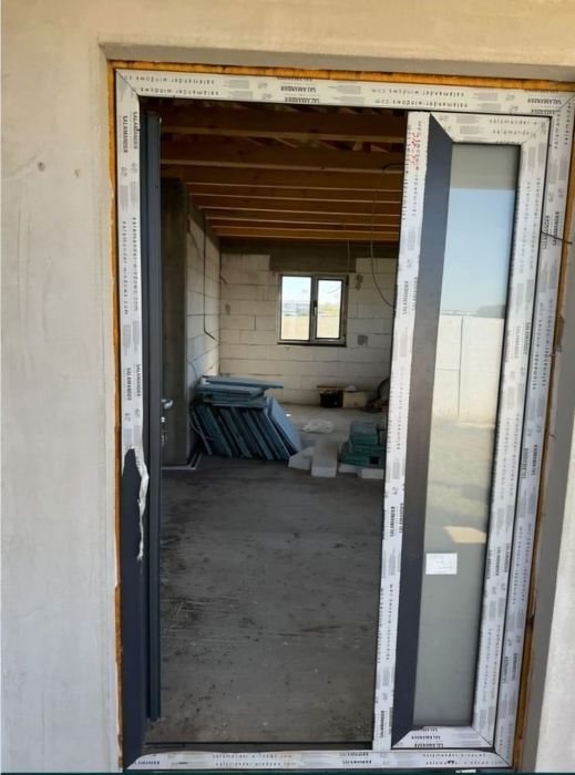 Vând casa comuna Frumusani sat Postovari